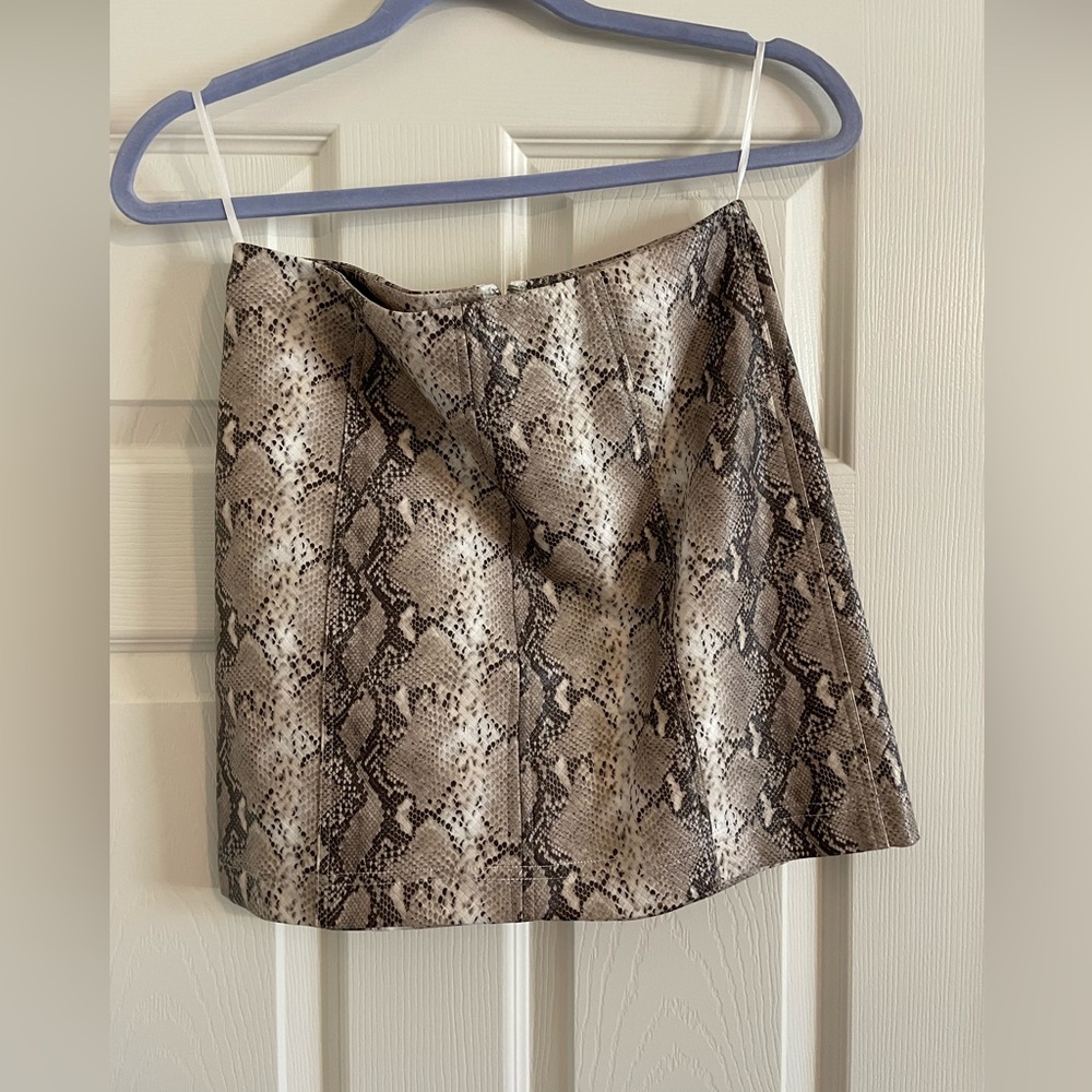 Victoria and Sophia “leather” snakeskin mini skirt